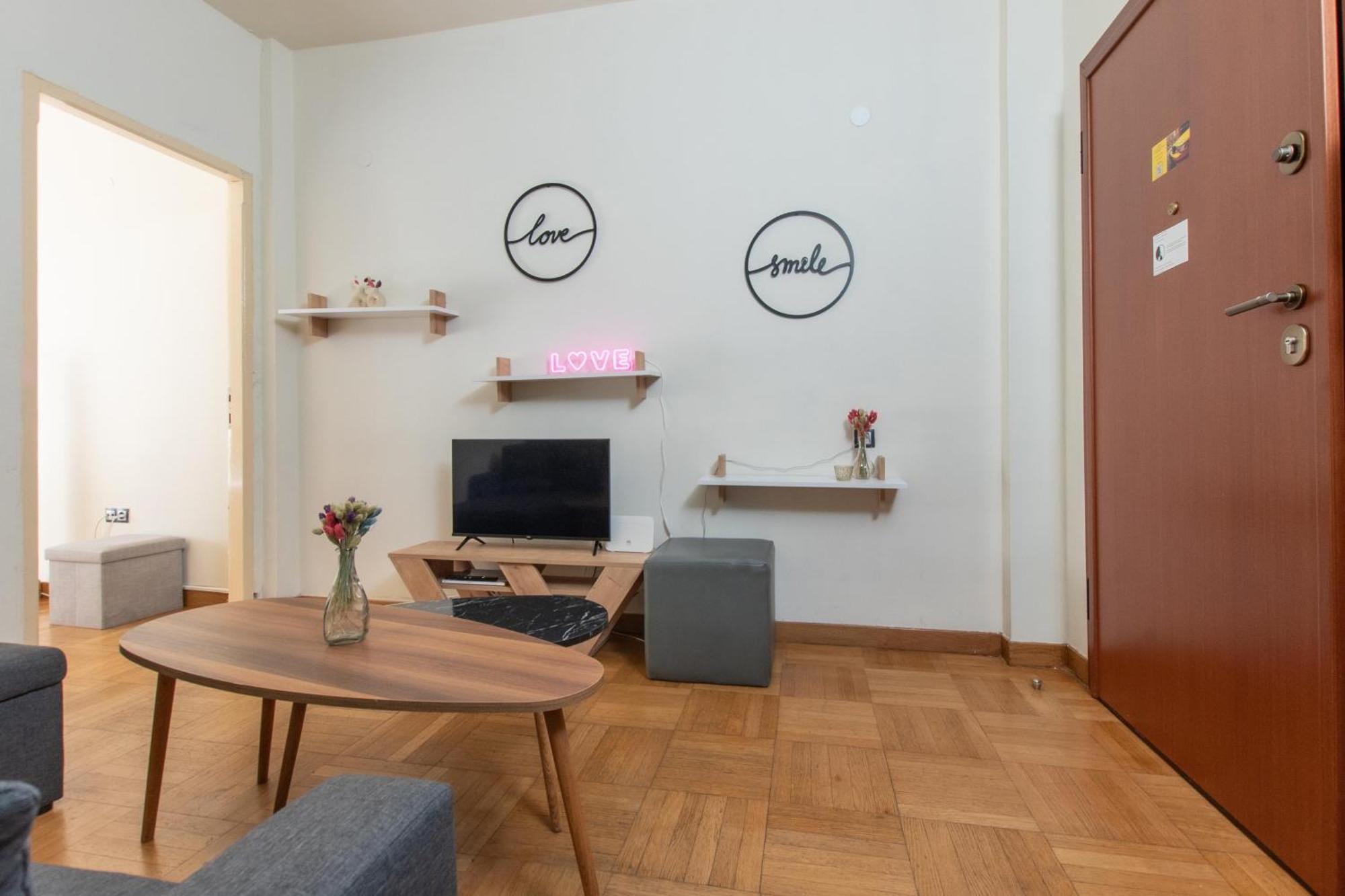 Houseloft Rotunda Getaway Apartment Tesalonika Bagian luar foto
