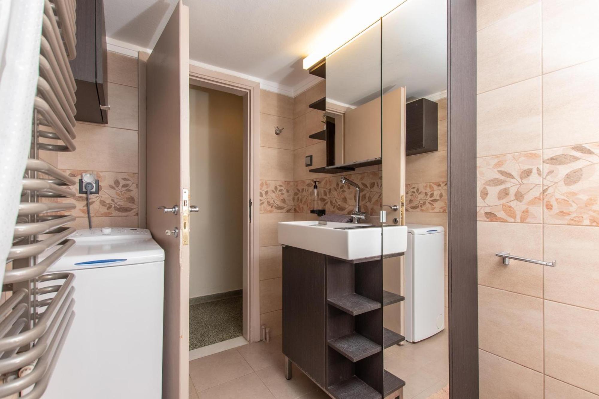 Houseloft Rotunda Getaway Apartment Tesalonika Bagian luar foto